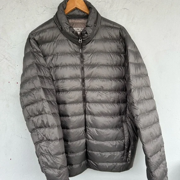 TUMI pax Charcoal Puffer Jacket - Picture 6 of 12